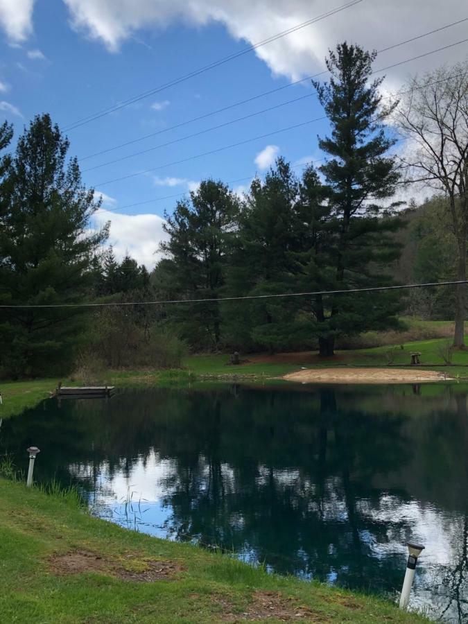 Colton Point Motel Wellsboro Ngoại thất bức ảnh