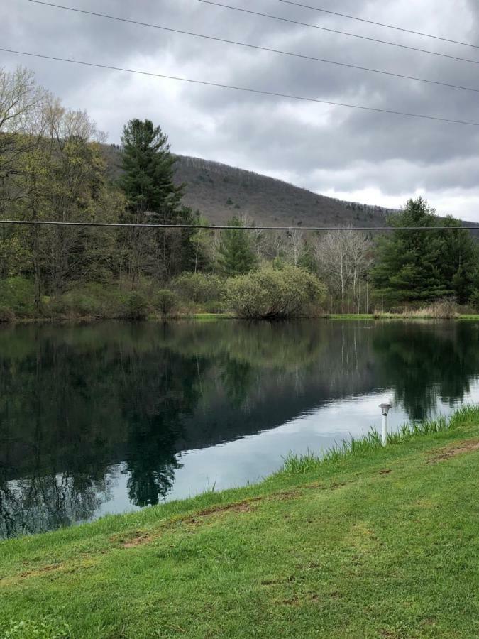 Colton Point Motel Wellsboro Ngoại thất bức ảnh