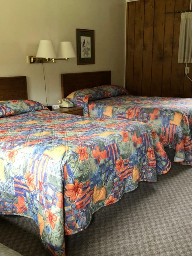Colton Point Motel Wellsboro Ngoại thất bức ảnh